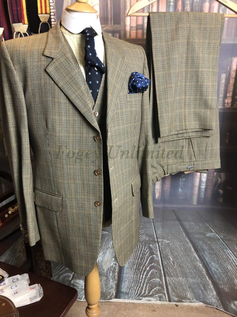 Vintage 3 Piece Bespoke midweight Tweed suit. Winters Tailors ...