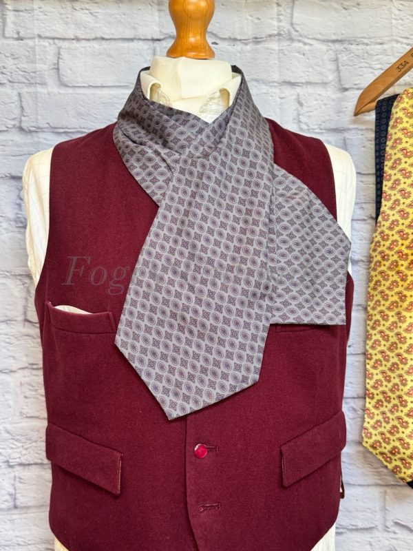 Vintage Gentleman's Cravat/Scarf/Ascot Many Colours available Smooth - Image 3