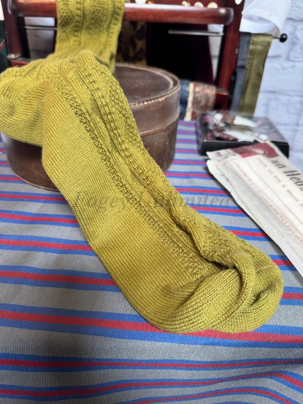 Wonderful Vintage Long Shooting Socks Size 8-11. Lovat Green Whyte & Smith - Image 2